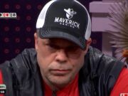 Eric Persson ficou com cara de poucos amigos quando viu o showdown no High Stakes Poker (Foto: Reprodução/Twitter @PokerGO)