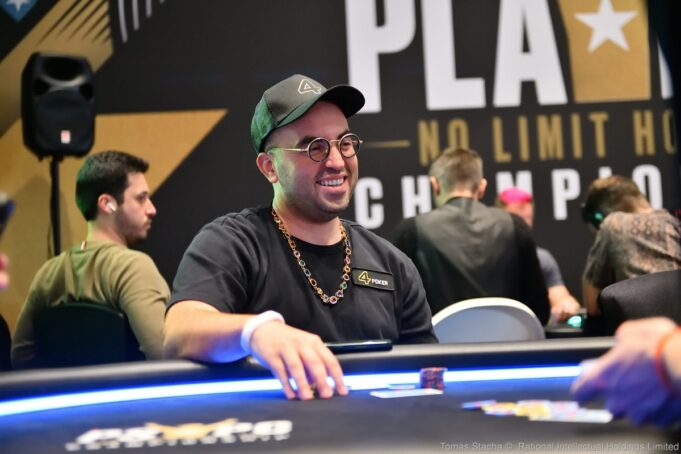 Bryn Kenney é quem mais ganhou dinheiro com torneios live na história