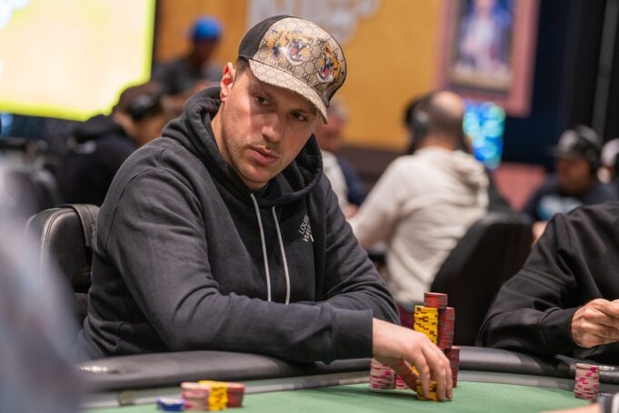 Artur Martirosian foi o melhor no torneio disputado no GGPoker (Foto: PokerNews)