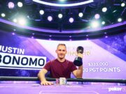 Justin Bonomo premiou pela segunda vez nesta edição da série (Foto: PokerGO)