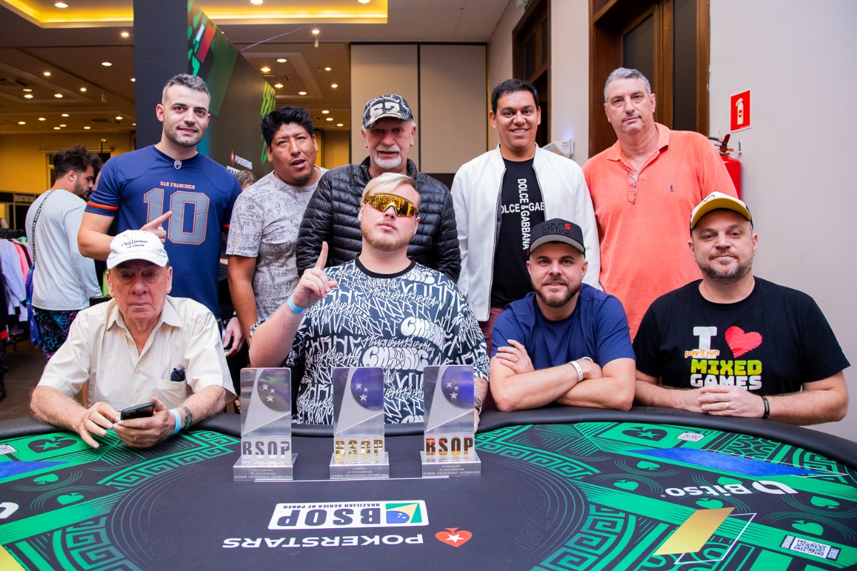 Mesa Final do PLO Super 500 do BSOP Foz do Iguaçu