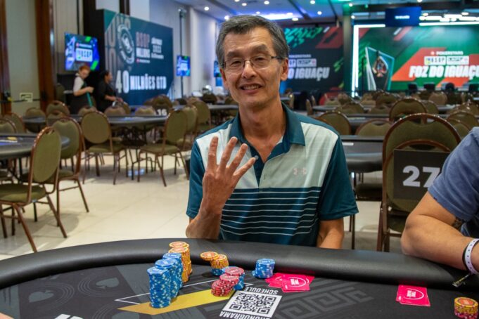 Ricardo Nakamura figurou na liderança do chip count