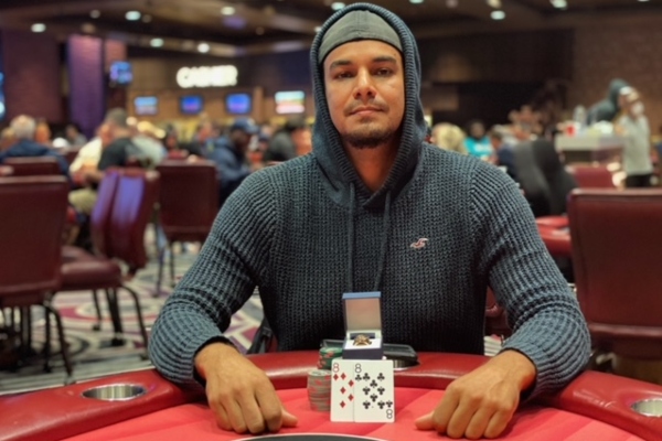 Vinny Monteiro faturou seu primeiro anel (Foto: WSOP)