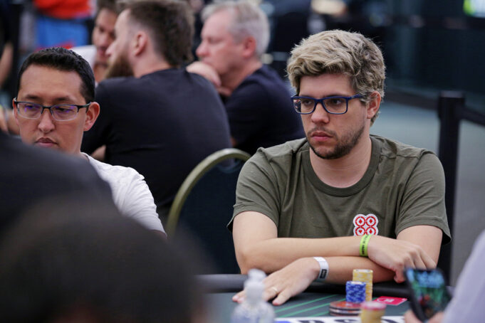 Vitor Moreira conseguiu a classificação no PokerStars