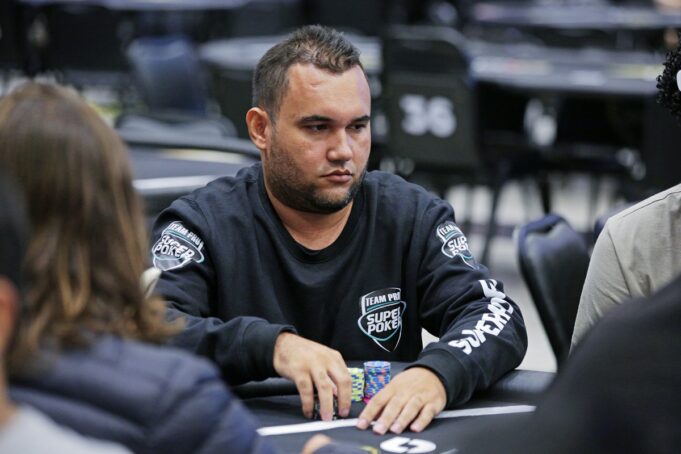 Alex Victor completou o circuito do BSOP como SuperPoker Team Pro