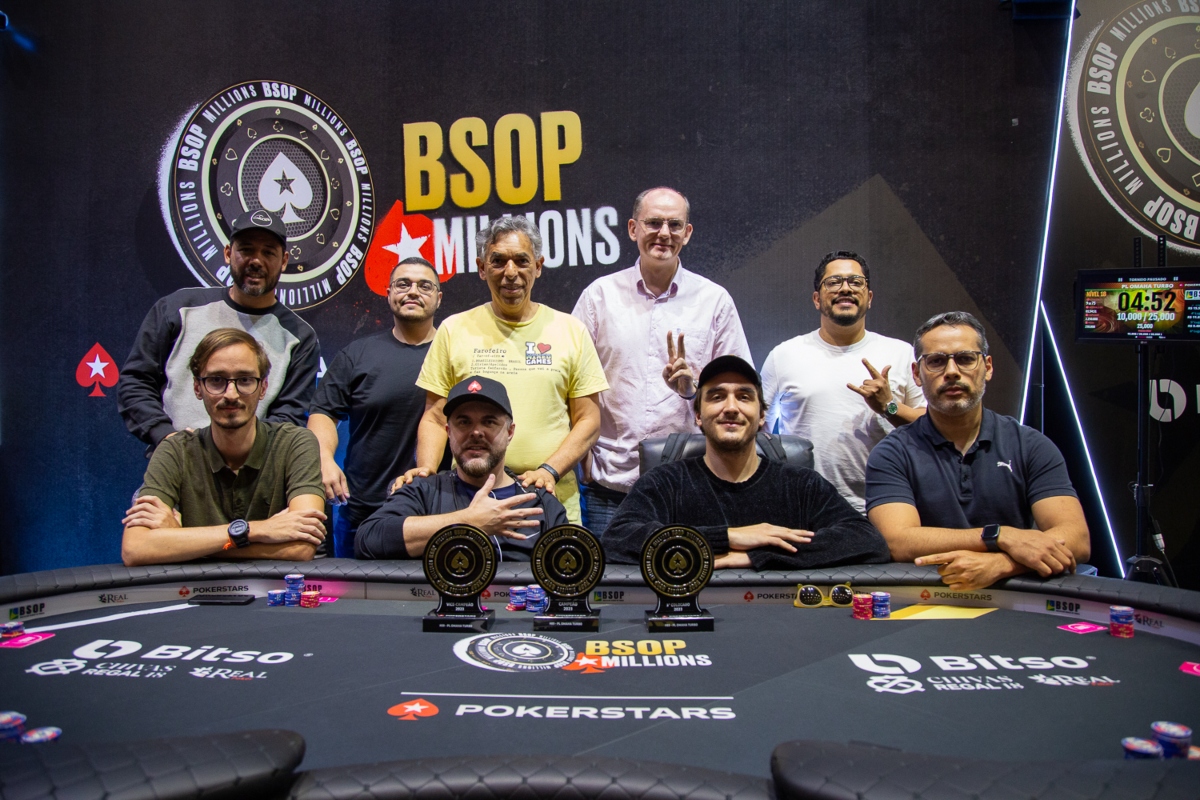 Mesa Final do PL Omaha Turbo do BSOP Millions