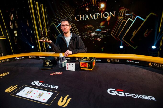 Gavin Andreanoff ganhou o primeiro troféu para sua estante (foto: Triton Poker)