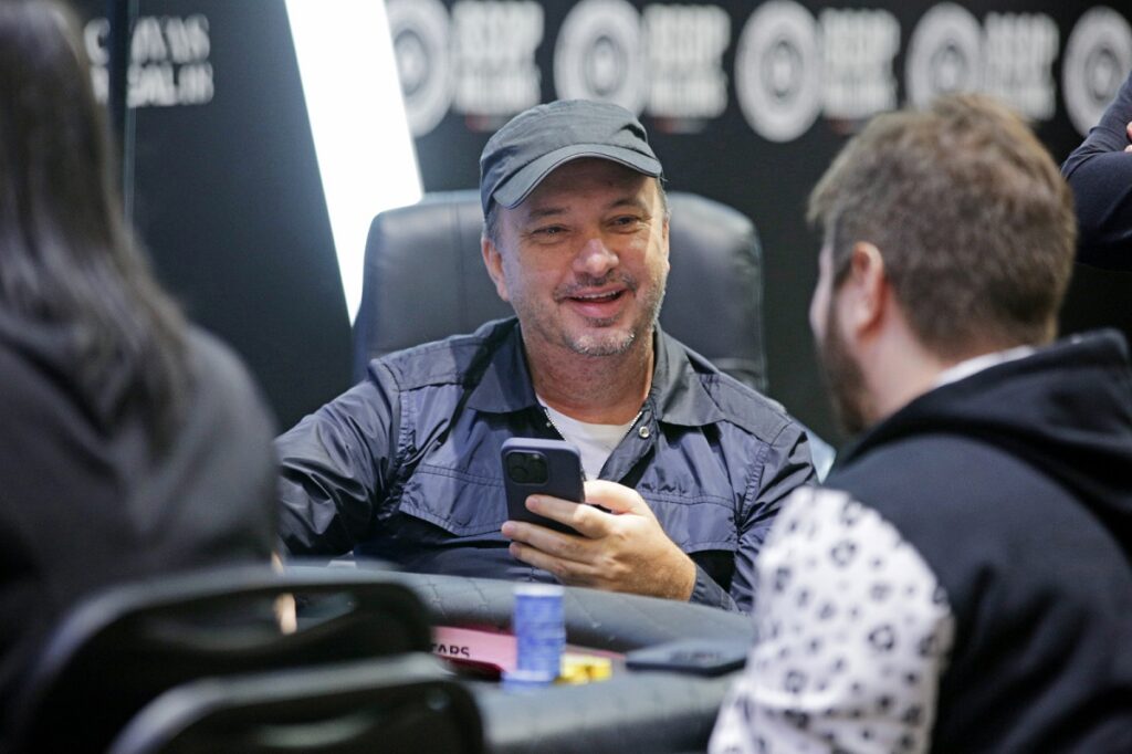 Marcelo Valadares saltou para o primeiro lugar durante o BSOP Millions