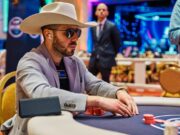 Dan Smith seguiu na liderança do chip count (Foto: WPT)