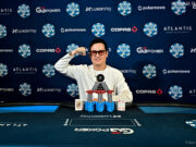 Dong Chen, campeão do Evento #15 da WSOP Paradise (Foto: PokerNews)