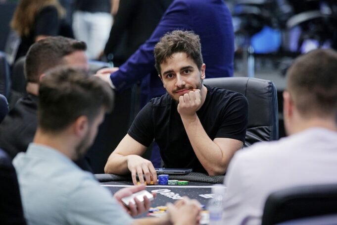 Felipe Ketzer segue vivo no Main Event do Merit Western Series