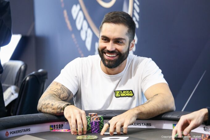 Tauan Naves puxa a fila verde e amarela no PokerStars