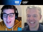 Josh Manley e Nick Wealthall se surpreenderam com a jogada (Foto: Reprodução/YouTube @888poker)