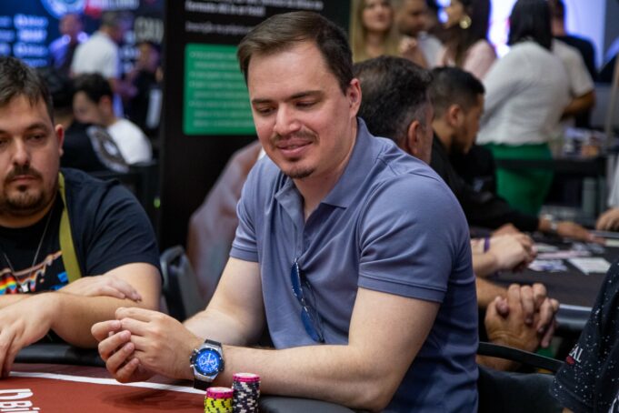 Eduardo Pires estava com a conta regulada no All in or Fold