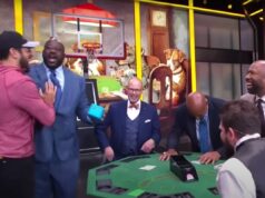 Shaquille O'Neal (esq.) fez a festa (Foto: Reprodução/YouTube @NBAonTNT)