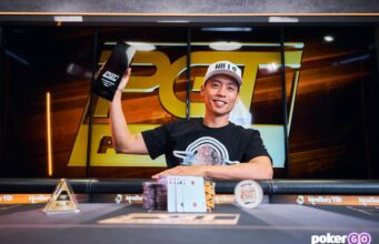 Allen Le ficou com o primeiro troféu da série (Foto: PokerGO)