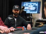 Daniel Negreanu avançou ao Dia Final na liderança (Foto: PokerGO)