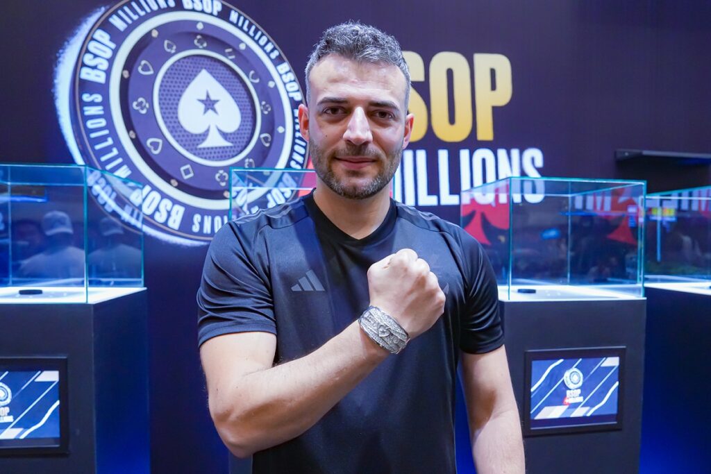 Willian Cestari ganhou o belo bracelete de campeão da temporada